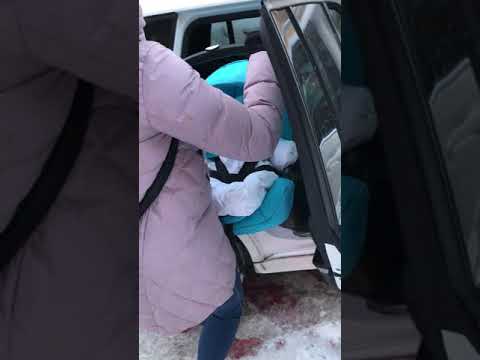 Автокресло-Коляска Doona... Использование зимой!