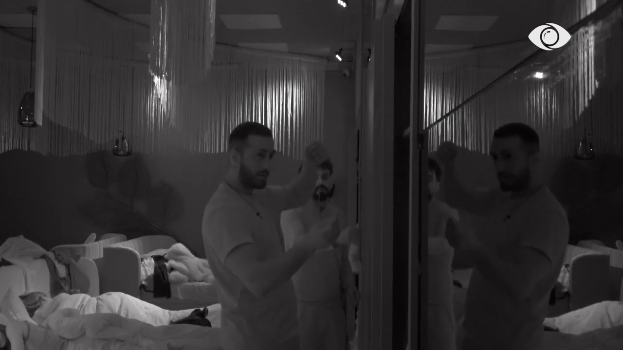 “Hiqe dorën...”/ Vijon debati Aldo-Vserlo, ndërhyn edhe Kelly