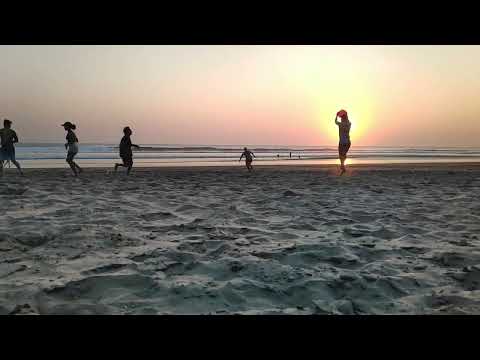 Bali Ultimate Frisbee - Seminyak Beach Fun-Play