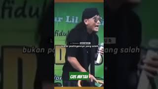 Download lagu Hati yang salah akan selalu tersinggung #ngaji #gusmiftah #santri #fans mp3