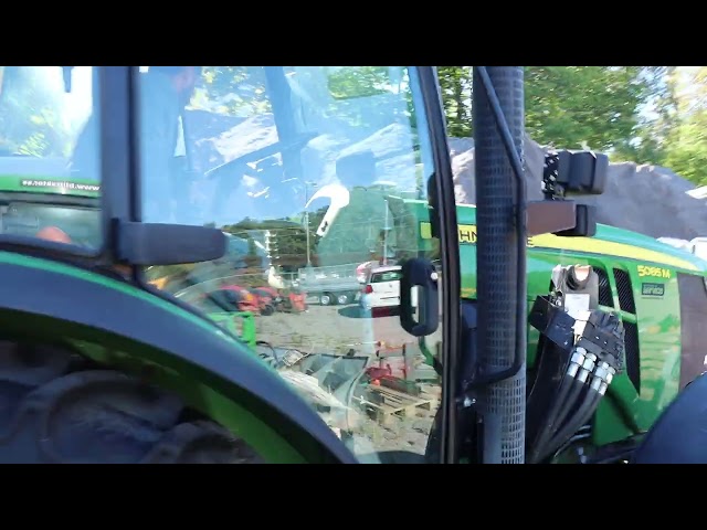 943357 John Deere 5085M with plow and sand spreader