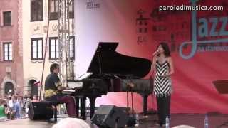 Maria Pia De Vito - Curre Maria (live in Warsaw, August 2nd, 2014)