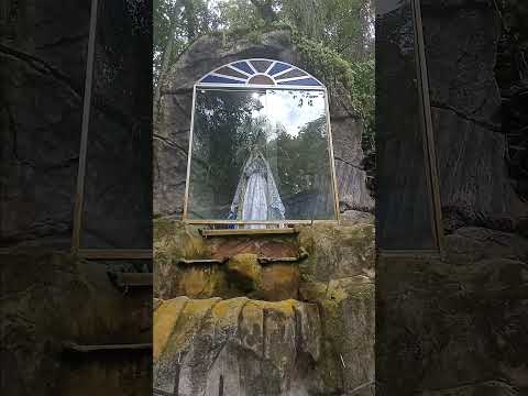 Gruta en homenaje a la Virgen de la Salud  Paramo Santander