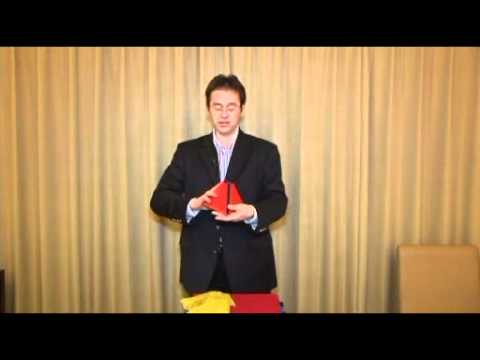 Color Changing Pyramid - Mystifying magic from Joker Magic