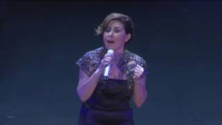 Nilüfer - Her Yerde Kar Var (Harbiye Açıkhava Konseri 2013)