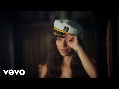 Debi Nova - Pasajera (Official Video)