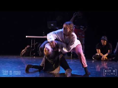 Chantelle and Michaela - C O N T A C T 2 0 1 7