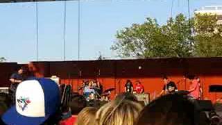 Yo La Tengo - The Weakest Part (McCarren Park Pool, 8/24/08)