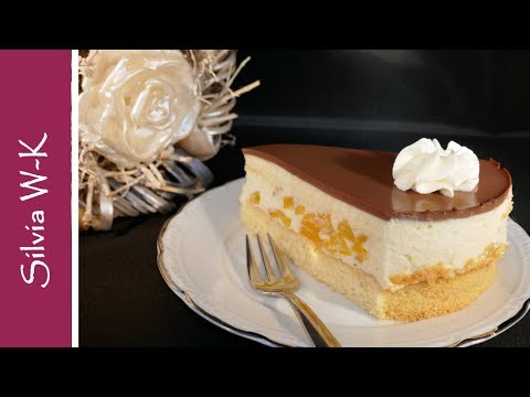 Pudding cream cake / with peaches / cream cake