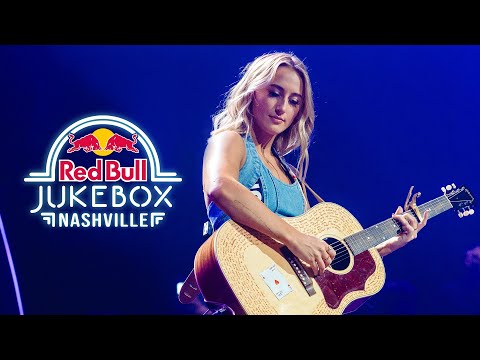 Ashley Cooke – “it’s been a year” (live) | Red Bull Jukebox
