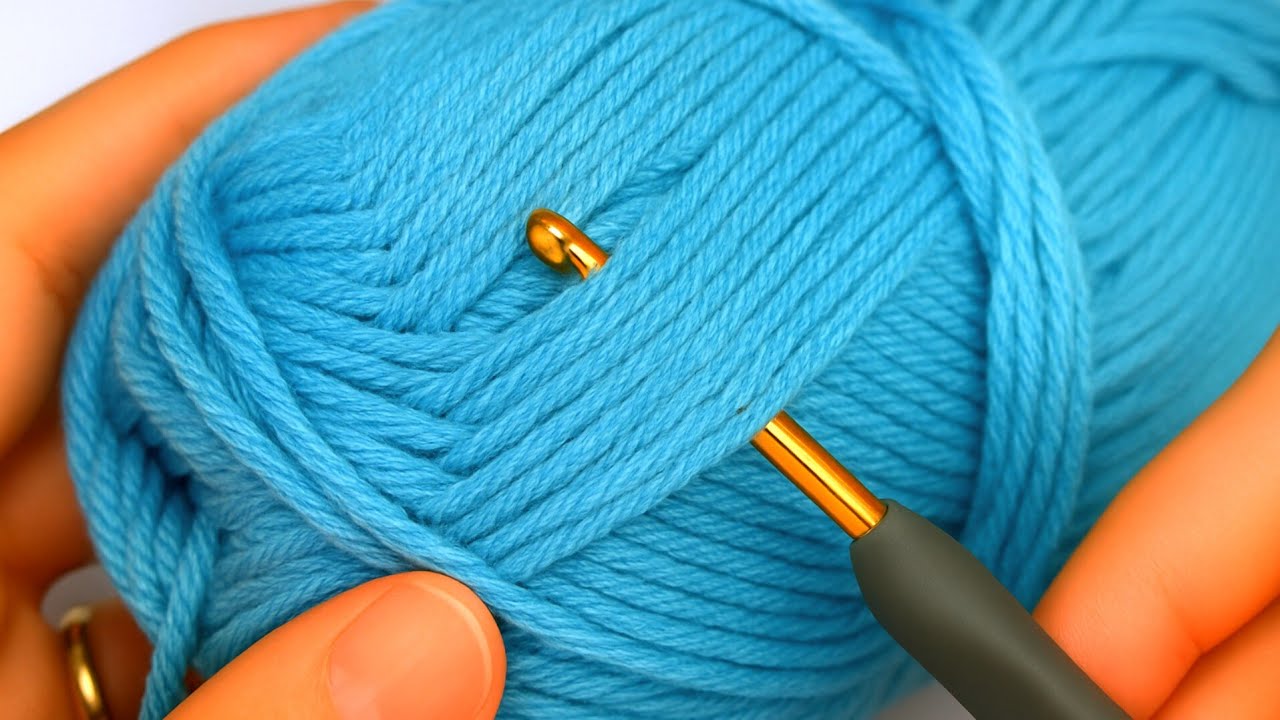 Stunning Textured Crochet Stitch You’ll Want to Use in Every Project! 💙