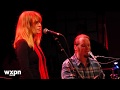 Lizanne Knott and John Conahan - "Someday at Christmas"