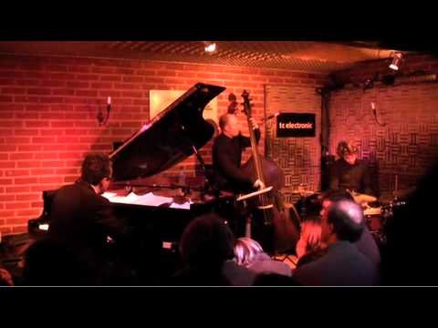 Manuel Rocheman Trio: "Rhythm Changes"(Manuel Rocheman)