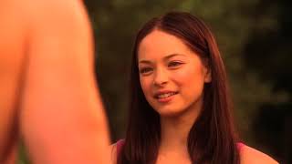 Smallville 3x04 - Clark and Lana are skinny dipping / A girl yells for help