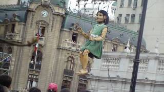 Pequeña Gigante bailando, Plaza de la Constitución, 29 enero 2010