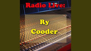 Fool for a Cigarette / Feelin' Good (Live)