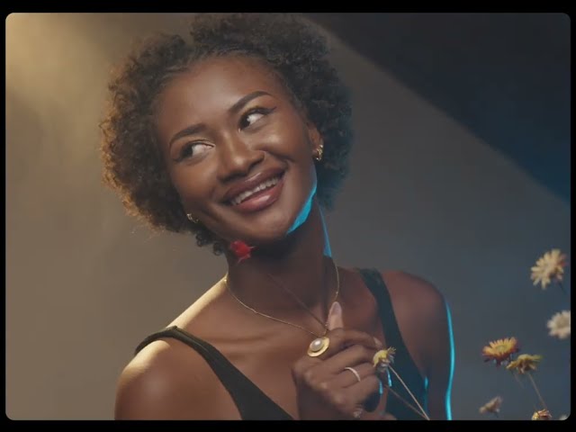 Video zu 'Glita' ansehen