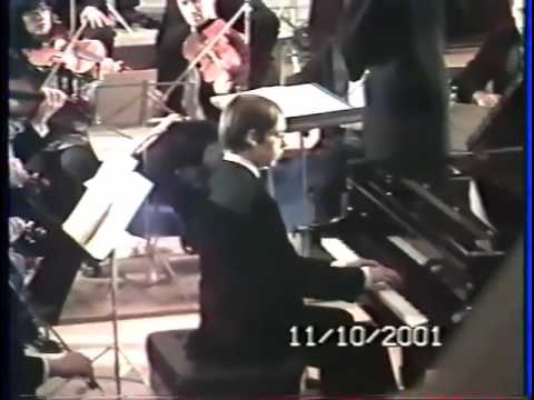 Tristan Pfaff plays Rachmaninov Concerto n°3 excerpt 1/2