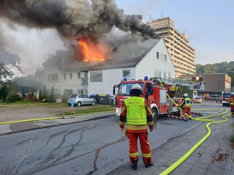 Großeinsatz der 8 Feuerwehren in Bad Malente-Gremsmühlen am Dieksee beim Intermar.
