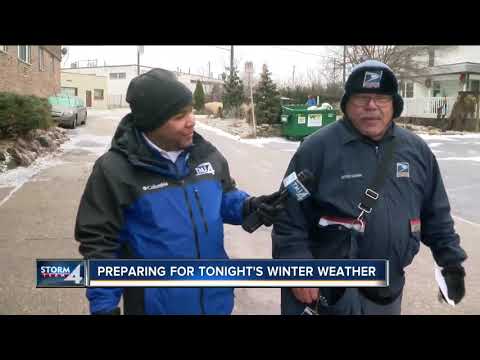 WI residents finish last-minute tasks ahead of snowstorm