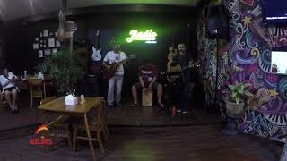 Download lagu The Kelors - Berita Cuaca (Gombloh cover) mp3