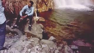 preview picture of video 'KhABrU WaTeR FaLL .. SaHpUR'