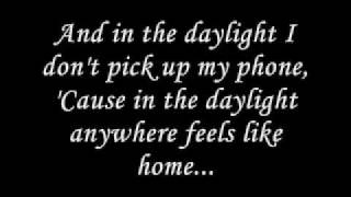 Matt &amp; Kim - Daylight (Lyrics) &amp; Daylight Outro Remix
