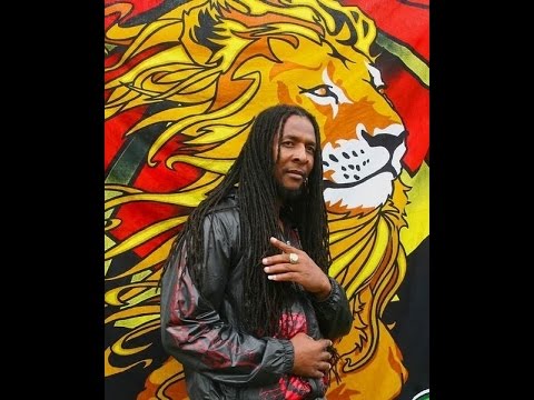 Chrisinti   -   Let Jah Be praised   -   (Everliving Soul Riddim)