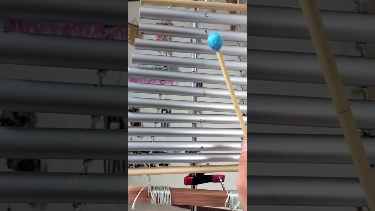 アルミ琴で「こだま」という曲を作りました。奏者目線…片手で撮りながらやるもんじゃないですね…