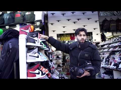 Fake Market Spree, Shopping at Grand Bazzar in Instanbul Turkey