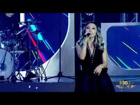 Баярцэцэг   Шүрэн бугуйвч