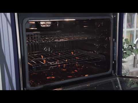 GE® 27" Built-In Double Wall Oven (Black)