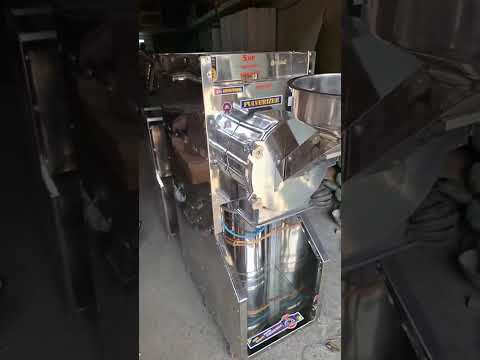 Onion slicer