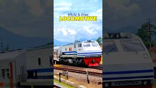 Download lagu #shorts #keretaapi Pasundan ditarik #locomotive #kai white&blue mp3