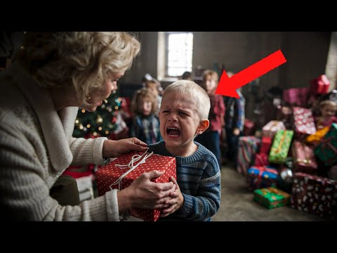 Cruel dueño de orfanato le roba un regalo a un niño lo que sucede después sorprende a todo el pueblo