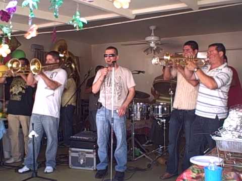 Banda Los Cervantes Con El Compa Reyes-La Nueve