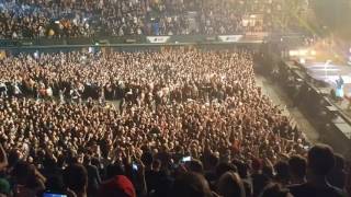 Korn (wall of death) @ SSE Wembley Arena, London (16.12.2016)