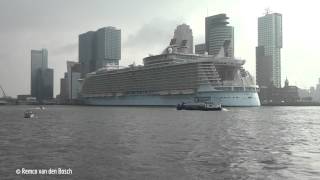 preview picture of video 'Oasis of the Seas in Rotterdam 30 september 2014'