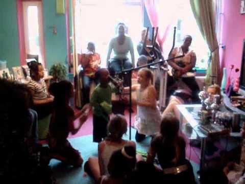 Kleine Man ft Naisel_ promo clip - 2011.wmv