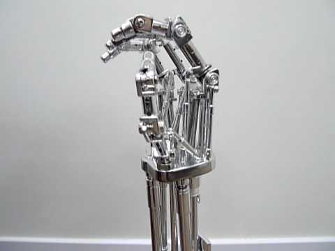 1:1 scale Terminator T-800 endoskeleton hand