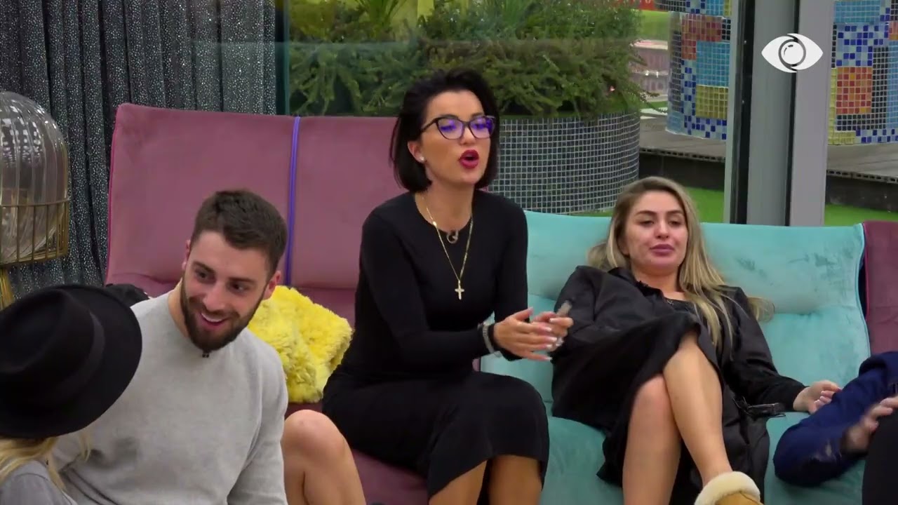 “Në çfarë aspekti të tërheq Ilnisa?”/ Meritoni i përgjigjet Erjolës