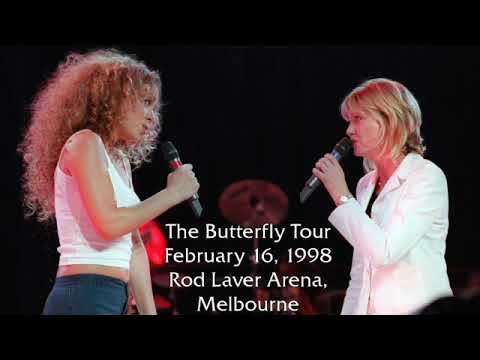 Mariah Carey, Olivia Newton-John - Hopelessly Devoted To You, Melbourne 1998 (Fixed Audio)