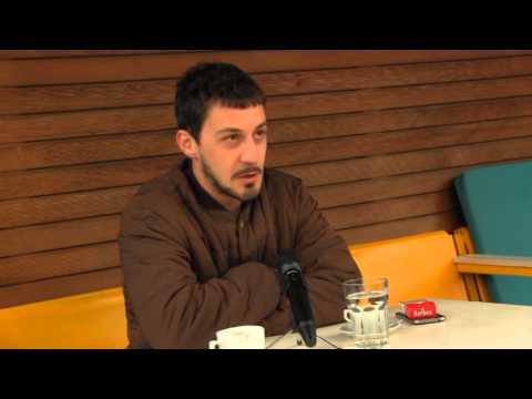 Skivi 'bombardon' me hite