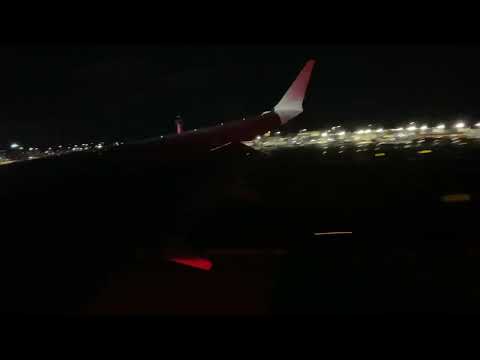 American Airlines Boeing 737-8MAX Landing at JFK Runway 31L