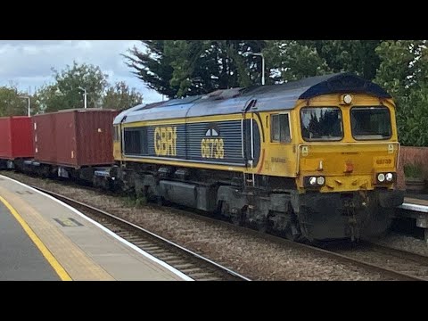 “Huddersfield Town” 66738 4L11 with 35 containers 12;42 13E 15/9/2025