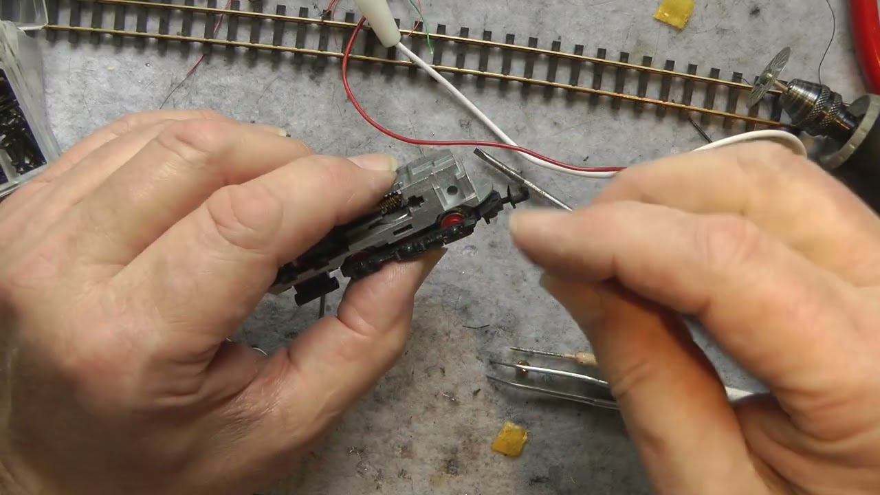 Wolfgangs Märklin Modellbahn N E 103 wird Digital bekommt LEDs