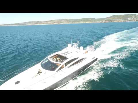 Newport Yachts - Sunseeker 74