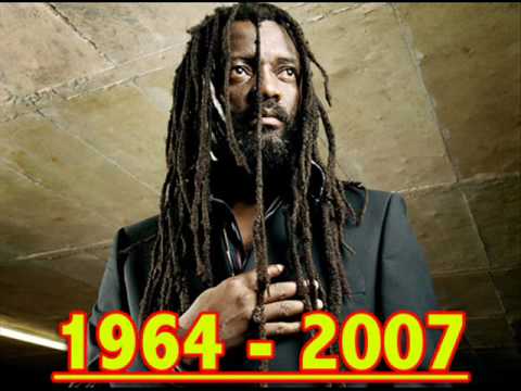 download lagu mp3 mp4 Lucky Dube Reggae Strong, download lagu Lucky Dube Reggae Strong gratis, unduh video klip Lucky Dube Reggae Strong