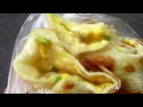 Jian Bing Crepe Pancake 煎饼 (Best Chinese Street Food) Shanghai Street China