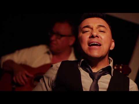 A punta de licor - Holman Xavier